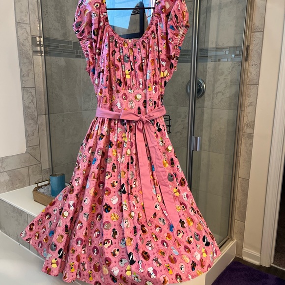 Disney Dress Shop Disney dog dress 2X worn only once - Picture 3 of 5